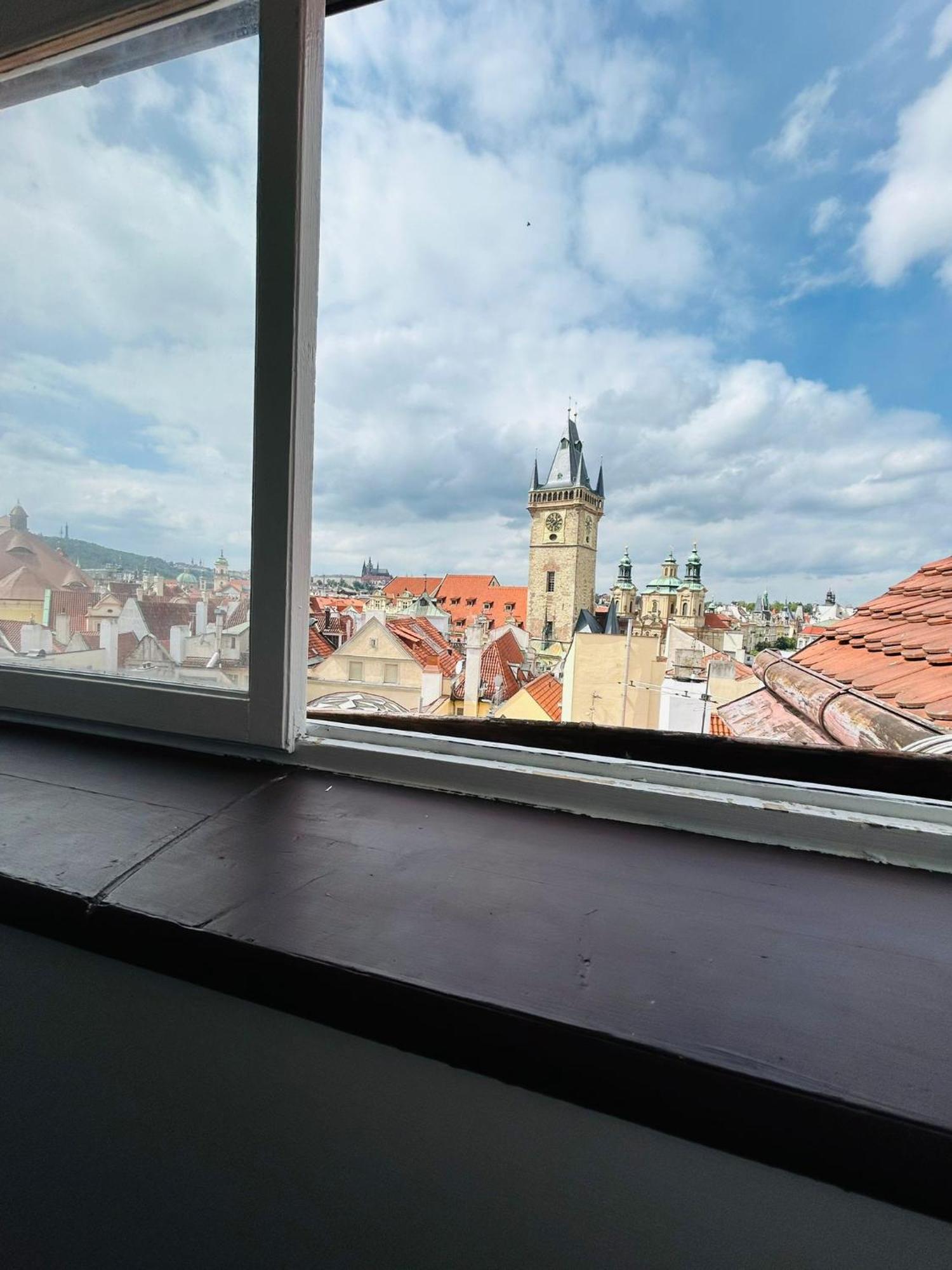 Zelezna - Old Town View Residence Prag Exteriör bild