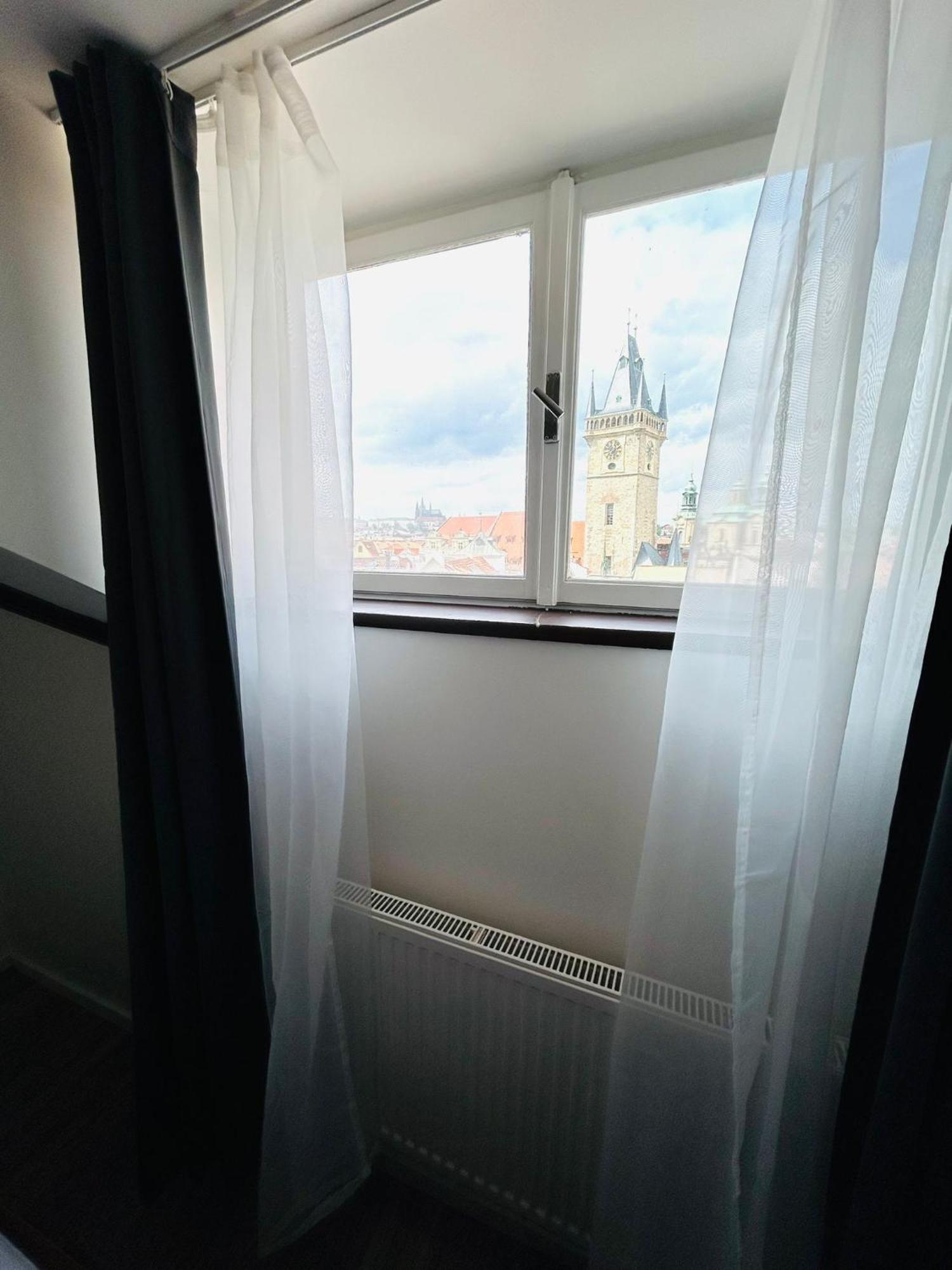 Zelezna - Old Town View Residence Prag Exteriör bild